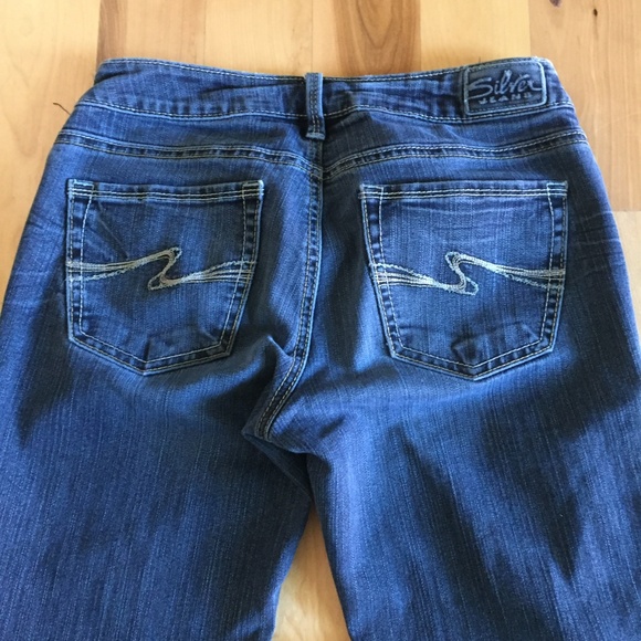 SILVER AIKO Mid-Rise Boot Cut Dark Jeans Stretch - Picture 7 of 8